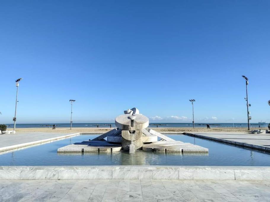 Casa Di Pipo - Appartamento Davanti Al Mare Pescara Extérieur photo